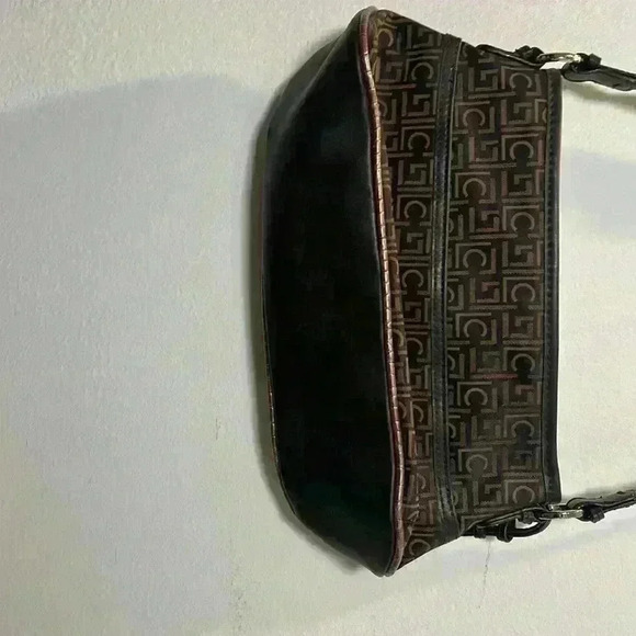 Liz Claiborne Monogram Crossbody Shoulder Bag
Dark Brown Gold Adjustable Straps - Picture 4 of 8